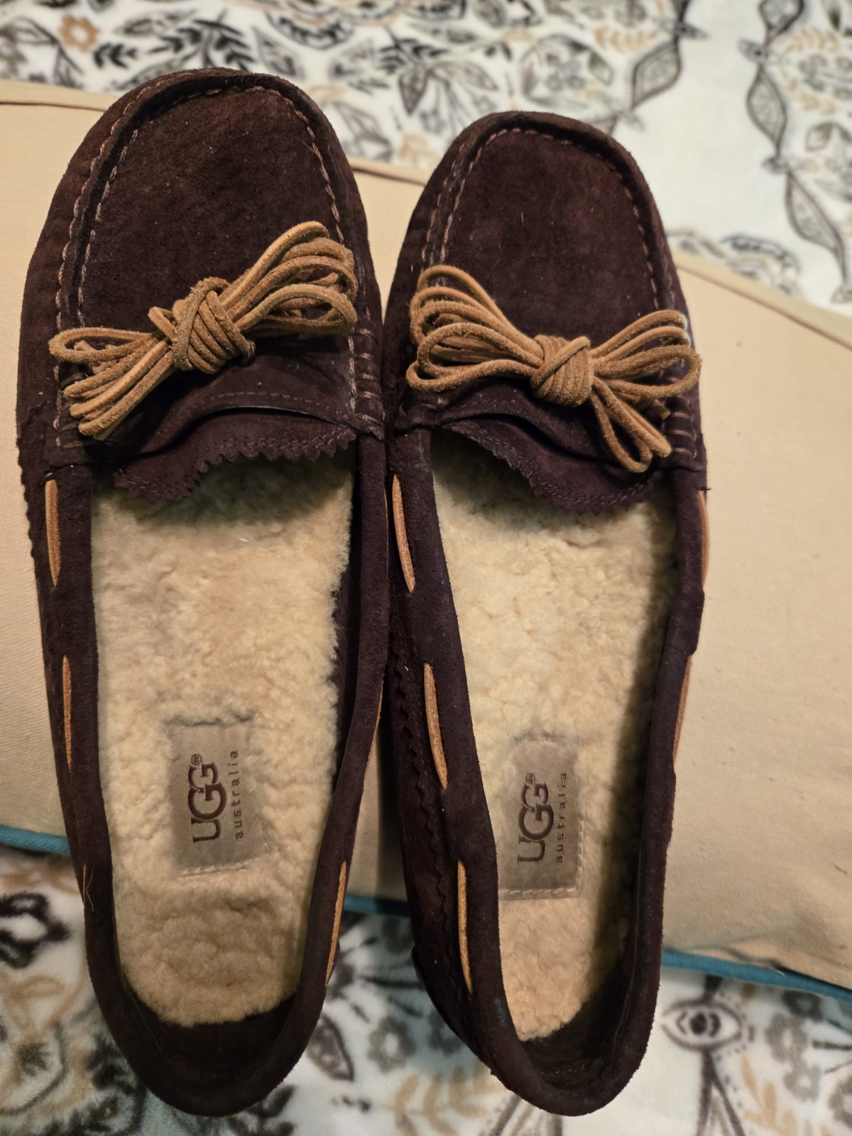 UGG MEENA JAVA SUEDE  MOCCASIN, SHEARLING  Size 7… - image 6