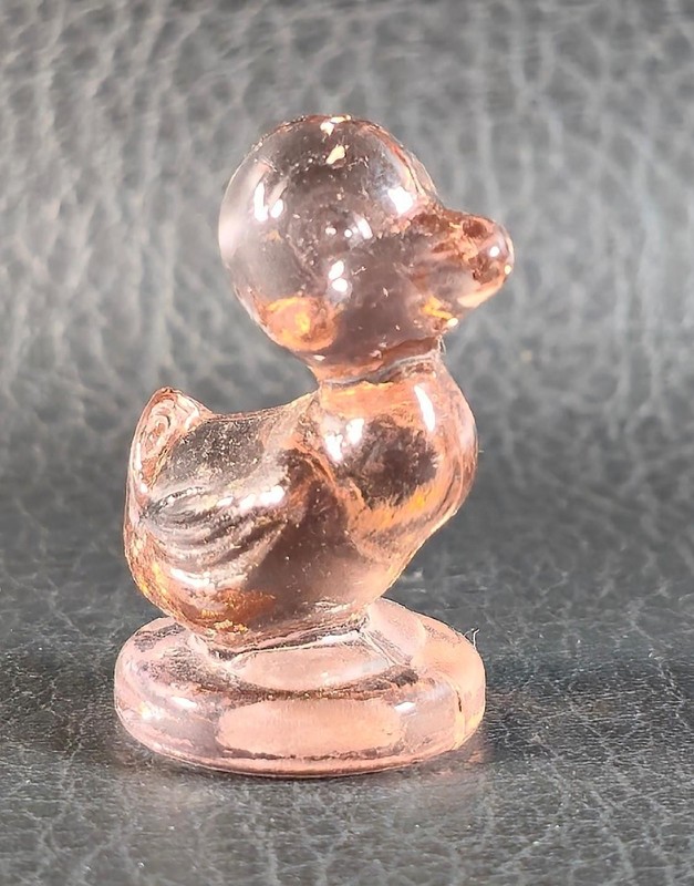 Boyd's Crystal Art Glass DUCKLING #21 HEATHERBLOOM 7-23-84 NOS 1-3/8" High