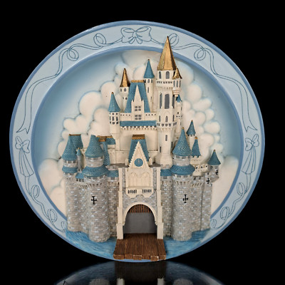 Walt Disneyworld's Cinderella Castle 3D Ornament Plate | Vintage & Rare READ