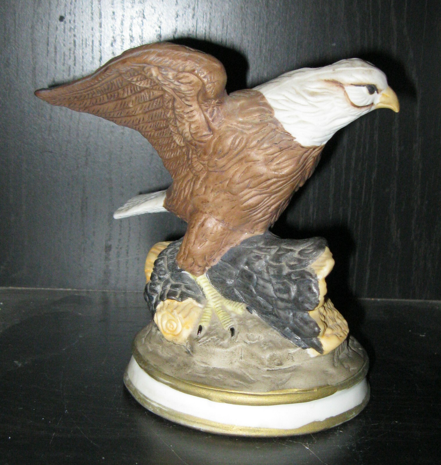 VINTAGE PORCELAIN EAGLE FIGURINE BEAUTIFUL DESIGN ROYAL HERITAGE NR eBay