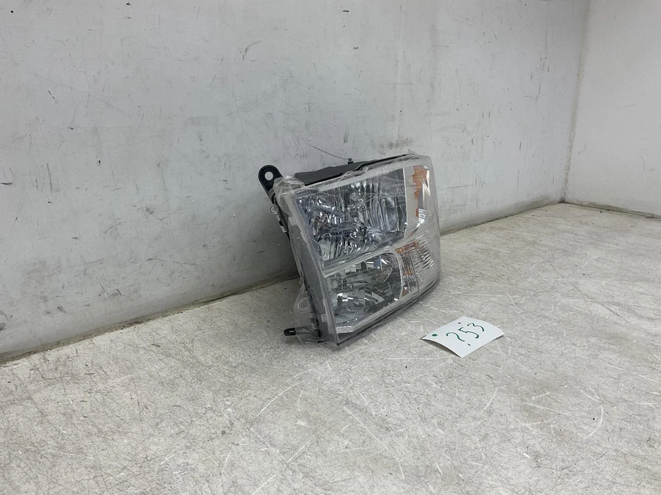 *NEW* FOR 2013 2014 2015 2016 2017-2018 Ram 1500 Driver Side Halogen Headlight - Image 3 of 4