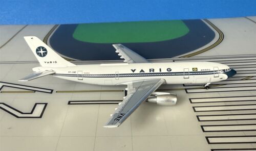 Varig Brasil Airbus A300B4 PP-VNE 1980s 1:400 scale diecast Aeroclassics