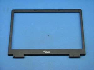 Displayrahmen  Amilo L7320G-W Notebook 10070585-24224