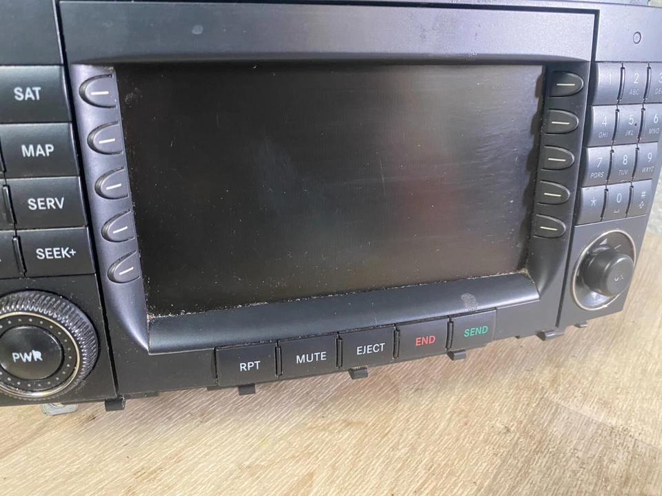 MERCEDES BENZ C230 C55 W203 OEM 05-07 FRONT NAVIGATION MONITOR COMAND HEADUNIT - Image 3 of 4