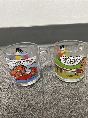 Pair Of 1978 McDonald's Clear Garfield Mugs Garfield Odie And Arlene