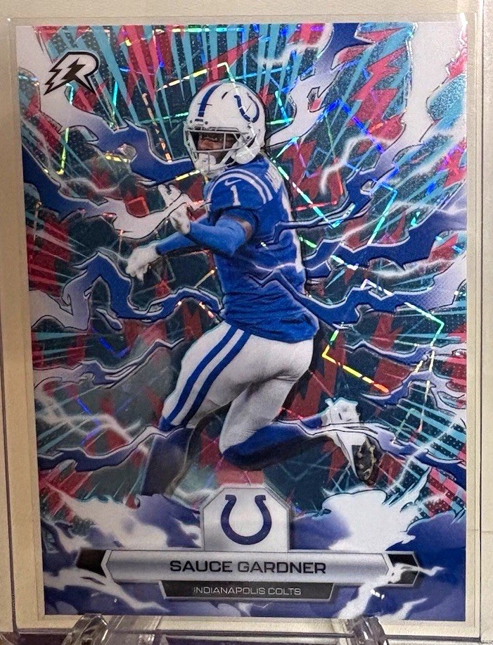Topps 2025 Resurgence Sauce Gardner Sky Blue & Pink Shock Refractor Colts #43 NM
