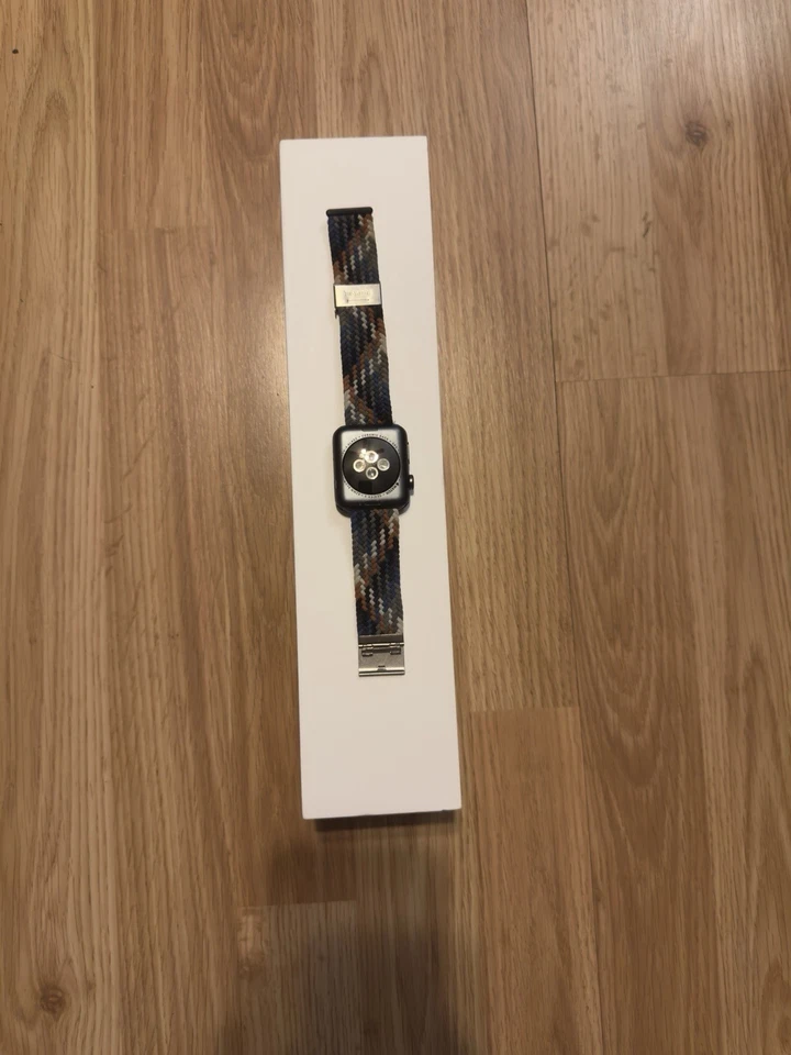 Apple Watch Series 3 42mm Aluminium Case  - Space Gray/Black - Image 2 of 2