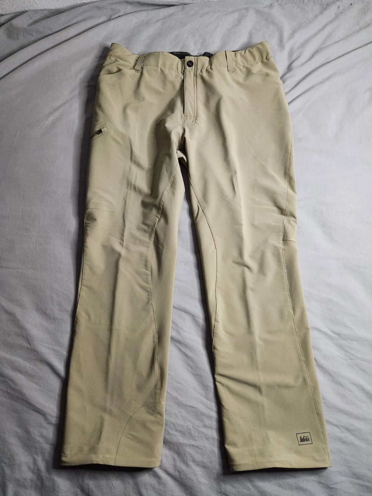 REI Co-Op Mistral Softshell Pants Mens Size 36x30 Beige Hiking Lightweight NEW
Opens in a new window
