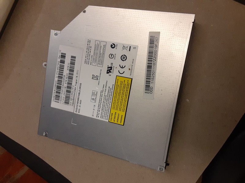 DVD/CD REWRITABLE  DRIVE  MODEL DSBA5SH