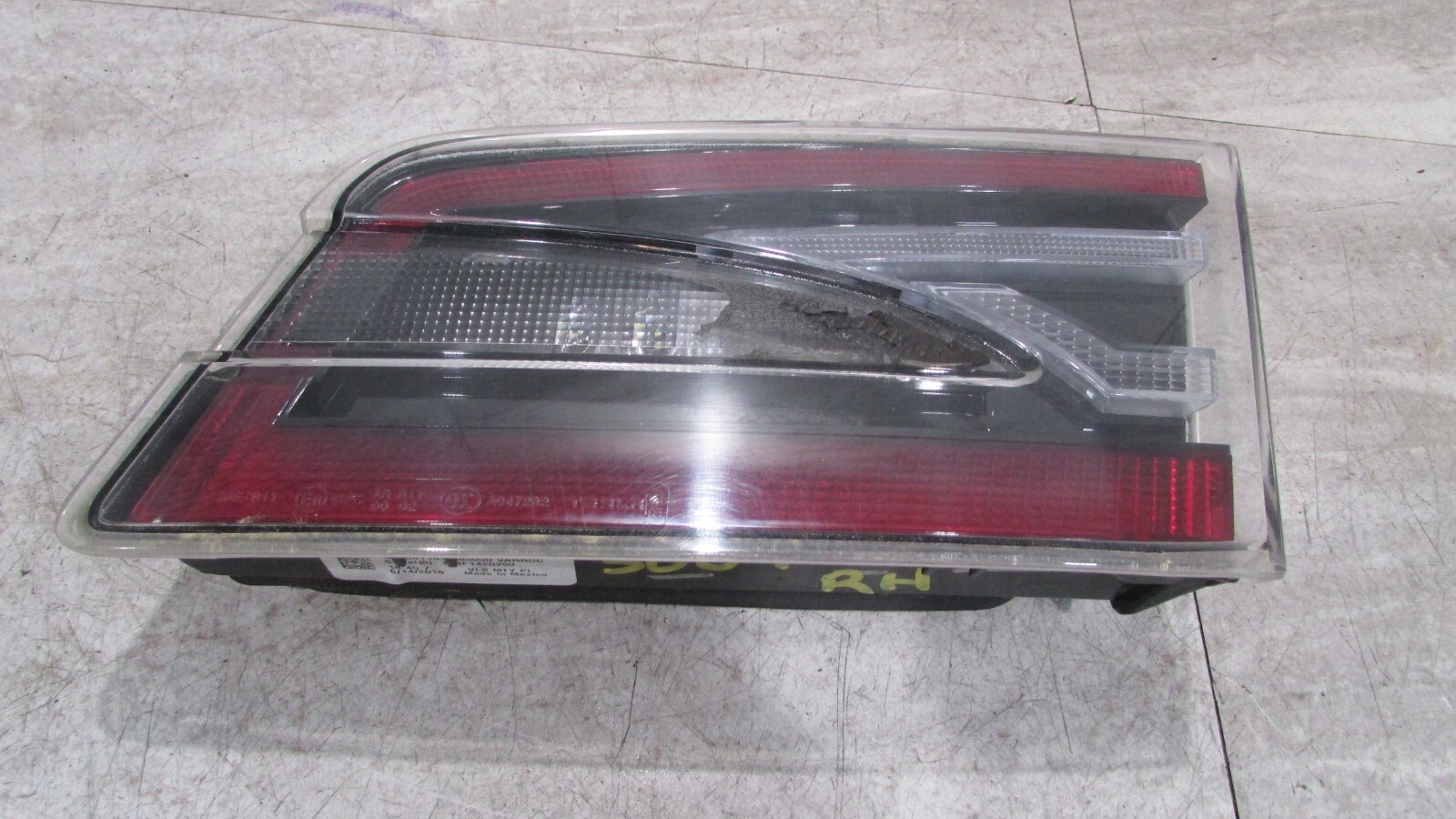 RH RIGHT INNER LIFTGATE TAIL LIGHT LAMP, 2016-21 TESLA MODEL S (OPS5004)