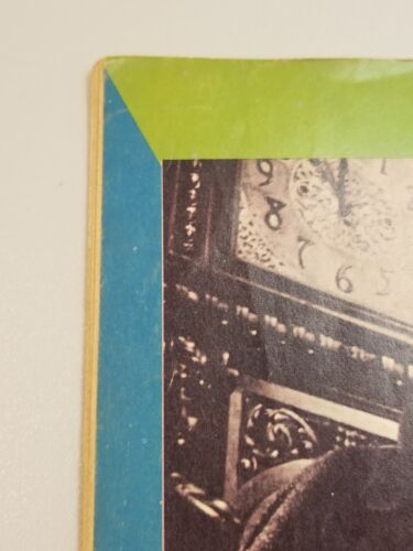 Gold Key Comics Dark Shadows Volume 1 Book #1 March 1969 + Year one #6 (2013) - Picture 12 of 24