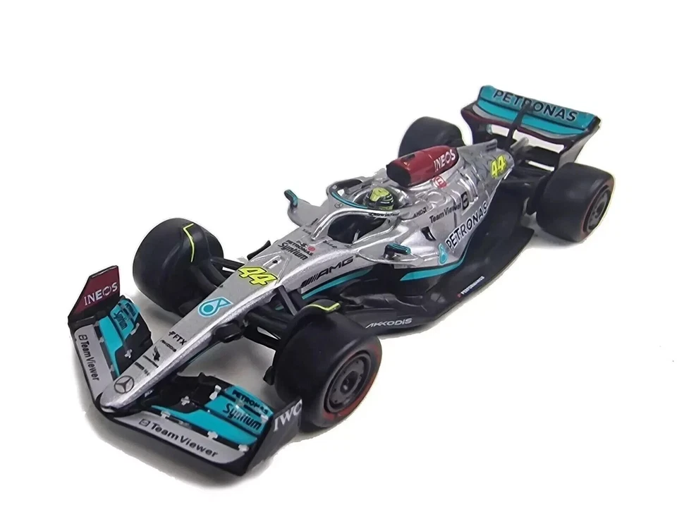 Spark Sparky 1/64 Lewis Hamilton Mercedes W13 E AMG Petronas F1 #44 2022 Y256 - Image 2 of 2