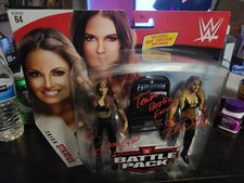 WWE Mattel Trish Stratus Lita signed Evolution Battle Pack 64 Action Figure Case