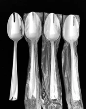 New ONEIDA Stainless SATIN LINCOLN Set Of 4 SOUP SPOONS 7" Flatware NEW