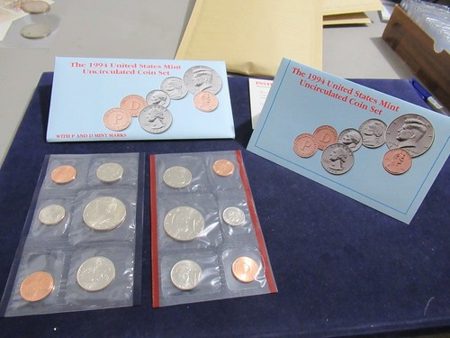 1994 US Mint 10 Coin Uncirculated Set, Complete Philadelphia & Denver, OGP & COA - Picture 2 of 6