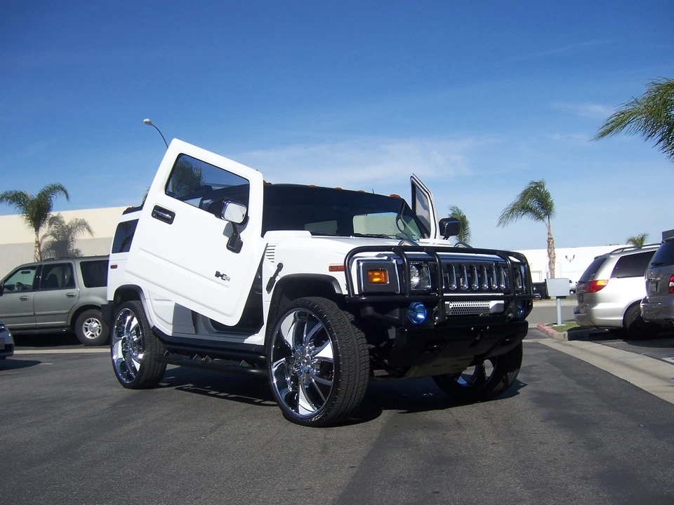 Вертикальные двери Hummer H2 03-09 Lamdo от Vertical Doors Inc.   - Изображение 3 из 4