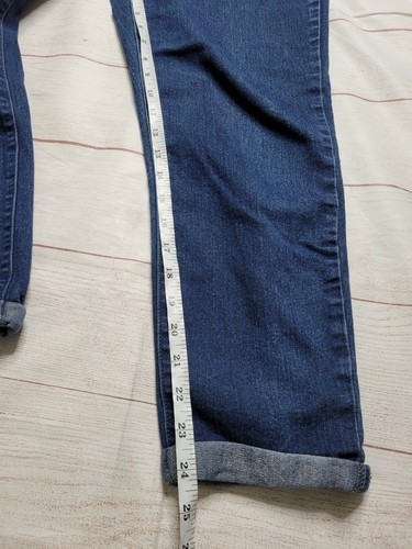 Style & Co Womens Size 10 Cropped Jeans Cuffed - Picture 9 of 10