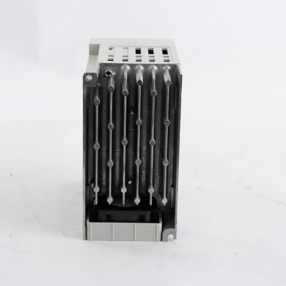 CERUS Industrial Titan GS Series CI-001-GS4 AC Drive 480V 3.6A 3-Phase CI001GS4 - Image 4 of 4