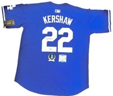 Clayton Kershaw Signs Exclusive Autograph Deal with Topps 6