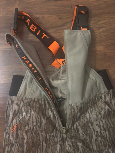Youth Medium Habit Cedar Branch Insulated Bibs - Mossy Oak Design - Hunting - Picture 3 of 7
