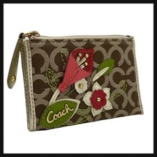 Excellent condition COACH coin case signature flower keychain