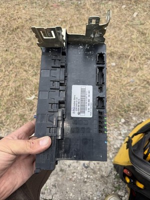 01-09 Mercedes W203 C240 Front Fuse Relay SAM Module Junction Box Assembly OEM