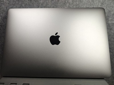 MACBOOK PRO i7 3.5GHz 13.3-INCH 16GBRAM 512GB SILVER WIFI ONLY (MPXV2LLA-TOUCH).