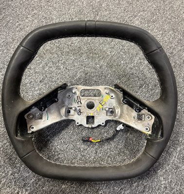 2020-26 C8 Corvette Steering Wheel - OEM - Black Leather - White