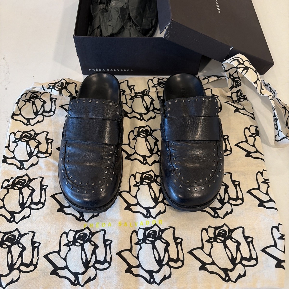 Freda Salvador Evie Slip On Leather Loafer Sz9