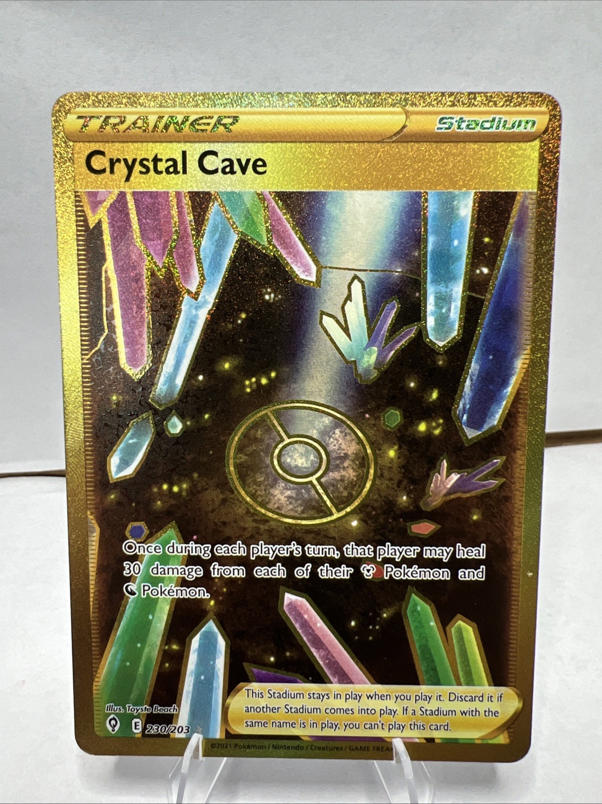 Crystal Cave (Secret) Secret Rare SWSH07: Evolving Skies 230/203 NM