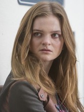 Ray Donovan Unsigned Photo - Kerris Dorsey - Donation to Charity *51