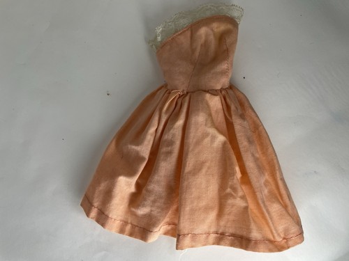 Lote de baúl, ropa y accesorios para muñeca Barbie 1968 The World of MOD Era - Imagen 21 de 24