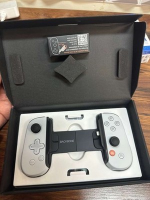 OPEN BOX Backbone One PlayStation Lightning Edition Mobile Controller White