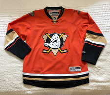 John Gibson & Team Signed Jersey Anaheim Ducks, Size XL --Fowler, Cogliano, etc