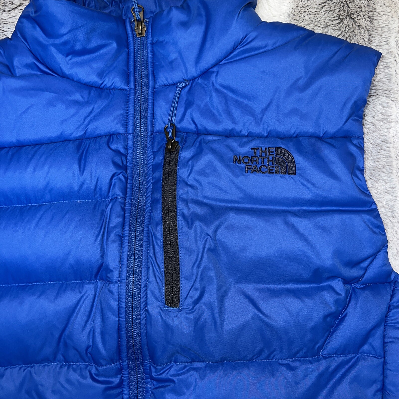 Mens THE NORTH FACE Vest BLUE AND BLACK 550 EUC Large eBay