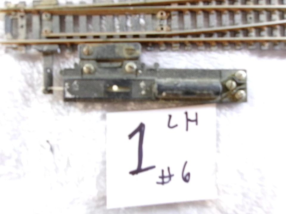 HO Scale Atlas #6 Left Hand Code 100 Switch w/Working Motor - Image 2 of 3