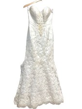 Strapless Elegantly Stunning Ivory Beaded  Lace Wedding Dress bonus tulle slip 
