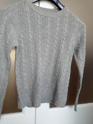 Blonder + blonder grauer Pullover Größe 12