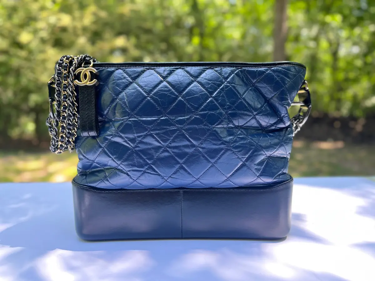 Chanel Gabrielle Leather Crossbody Bag In Navy