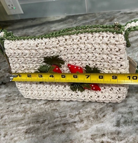 Vintage Magid 1960's White Straw Purse With Strawberries New Old Stock With Tags - Image 3 of 4