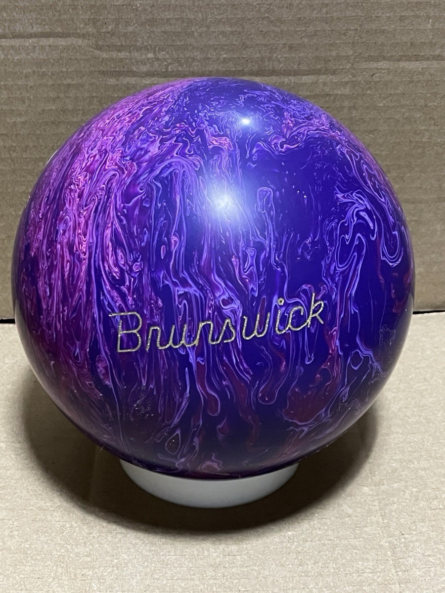 Brunswick Wild Card 15 lb Bowling ball New in Original Box