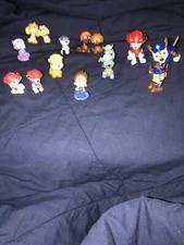 Lot Of (16) Paw Patrol Toy Figures Mixed Variety SML Spin Master
