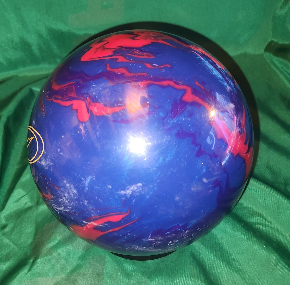 Storm Phaze II Pearl Bowling Ball 14 lbs Preowned Span 3 9/16