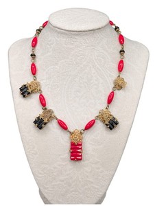 As-is ⚠️ Vtg Czech Czechoslovakia Molded Red Black Glass Bead Filigree Necklace