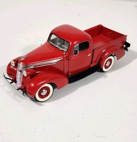 Danbury Mint Diecast Metal Red 1937 Studebaker Pickup Truck 1:24 Scale No Box