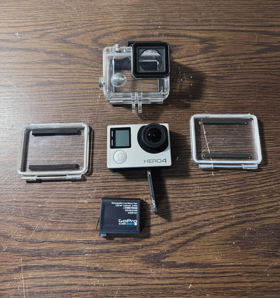 GoPro Hero 4 Plateada con Accesorios, Arneses y Más - FUNCIONA PROBADO Foto 2 de 4
