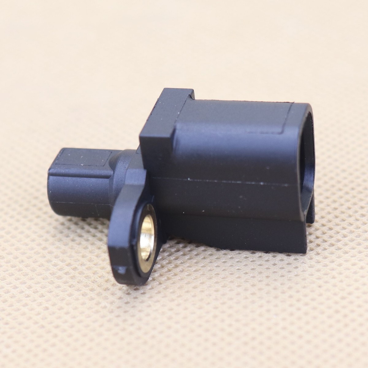 1PCS 1682670 Rear Right Left ABS Wheel Speed Sensor For Ford 1PCS 1682670 Rear Right Left ABS Wheel Speed Sensor For Ford