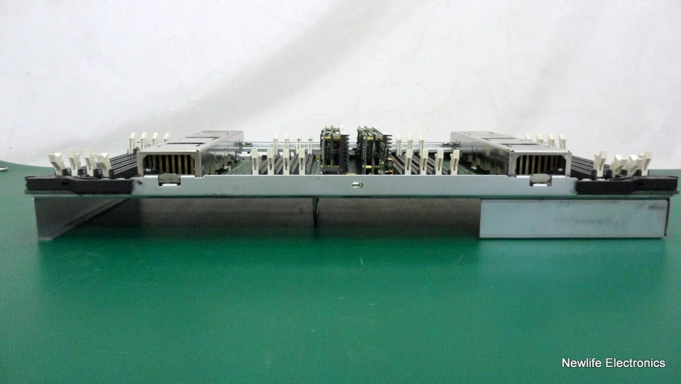 HP A6961-69804 16-Slot Memory Board for Integrity RX4640 Servers A6961A - Image 3 of 4