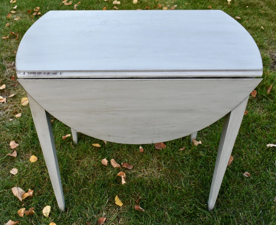 Mesa Pembroke estilo tradicional caoba vintage en gris glaciar envejecido Foto 4 de 4