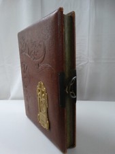 Historisches Fotoalbum aus der Kaiserzeit für 48 CDV und 6 Kabinettfotos